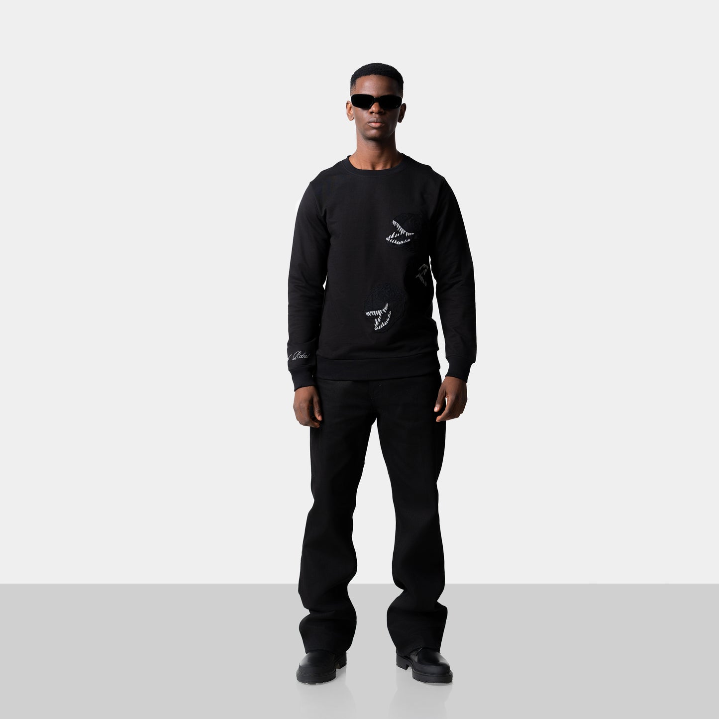 Noir Sweatshirt