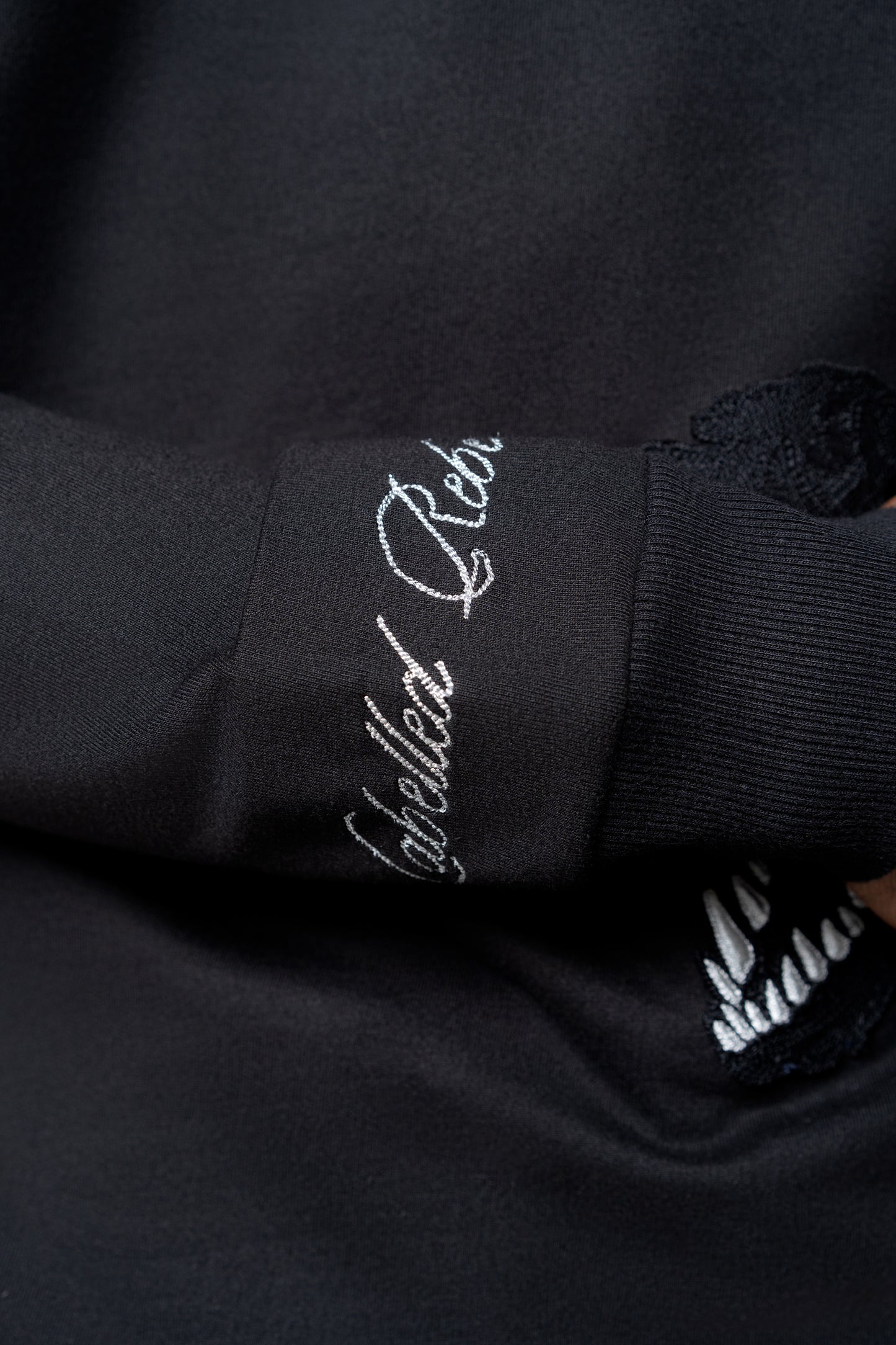 Noir Sweatshirt